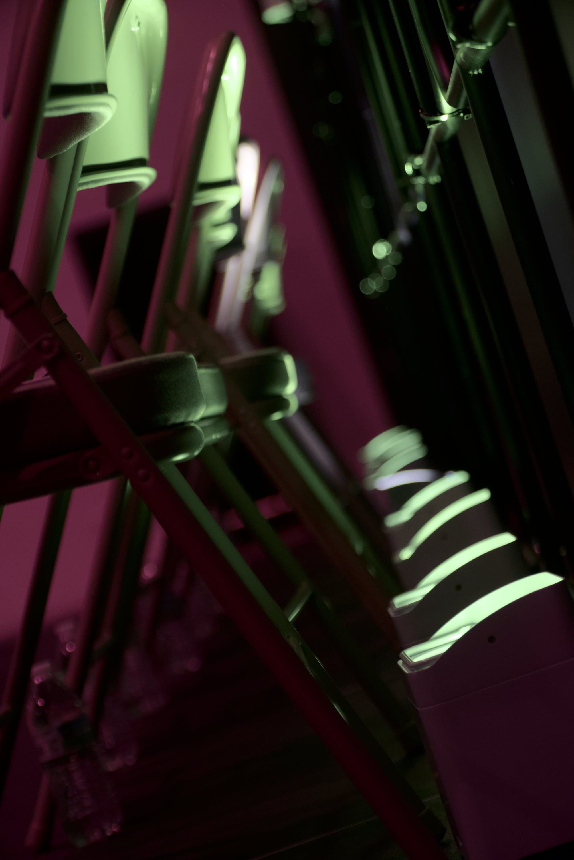 Moving head lights on truss